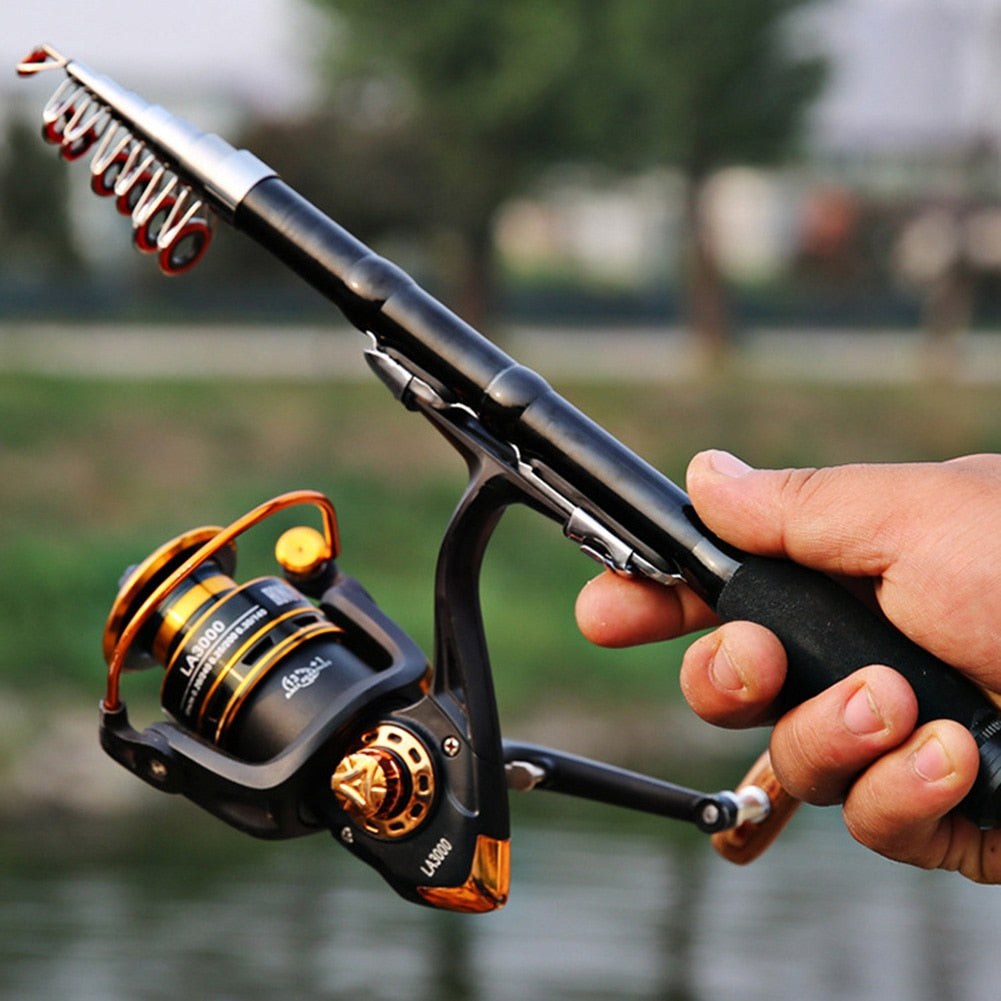 Carbon Fiber Fishing Rod Super Short Mini Pocket Portable Pocket Spinning Pole Telescopic Fishing Rod 1.2m 1.5m 1.7m 1.9m 2.1m
